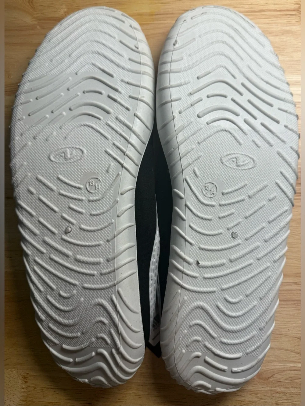 Athletic Works Men’s Black and White Slip-On Water Shoes | Sz 13-14